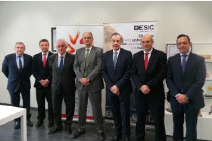 La USJ firma un convenio de adscripción con ESIC para implantar el Título Oficial de Grado en Marketing