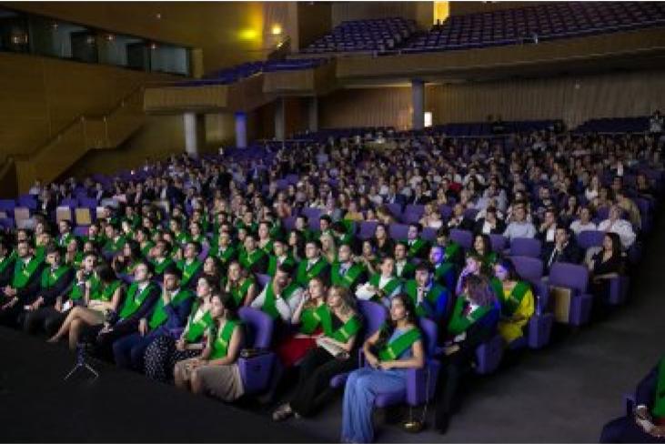 El campus de Valencia de ESIC celebra la Graduación de Grado