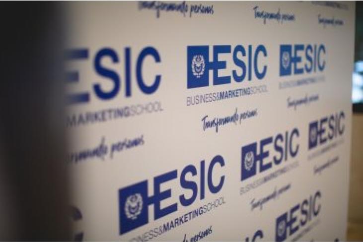 ESIC es reconocida por su compromiso social