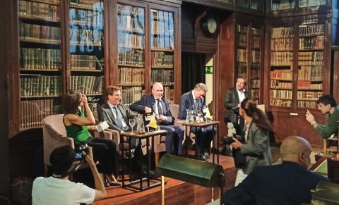 Presentación de La campaña permanente en El Ateneo